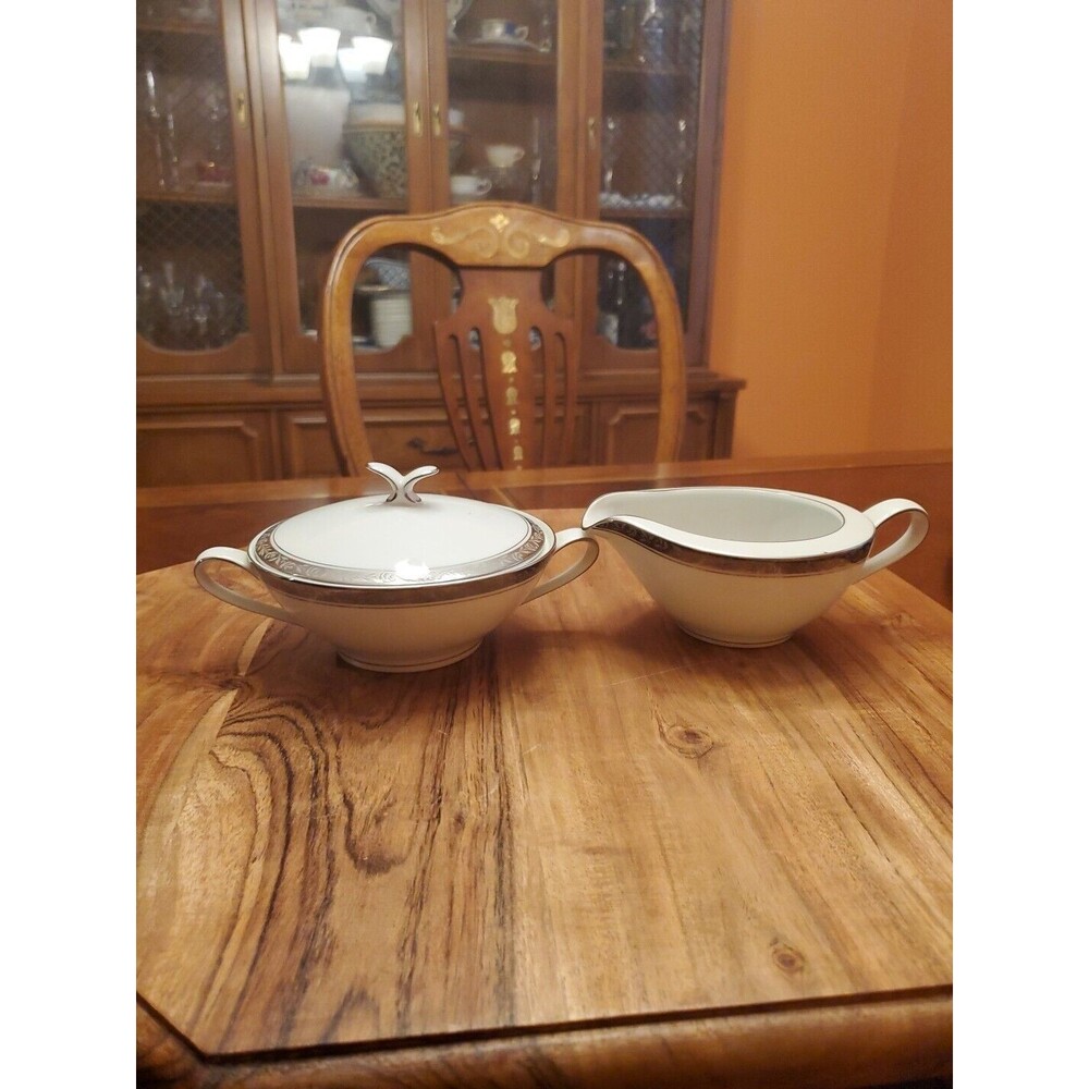 Noritake Silvester 6340 Creamer & Sugar Bowl with Lid Set